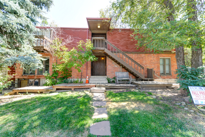 604 Marine St #1-4 Exterior - 604 Marine St Apartments