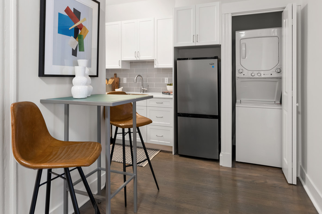 - - Fenway 2-Bedroom – Walk to NEU, ALL STUDENTS WELCOME