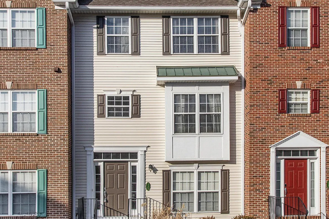 Front of the house - 129 Clancey St - Dublin Village - Fully Furnished!