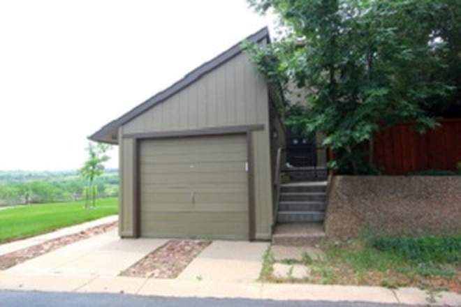 1 - AVAILABLE 6/5: 1600 Bradley Ct