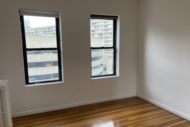 . - 2 bedroom Westland Ave- AVAIL 9/1/26 Apartments