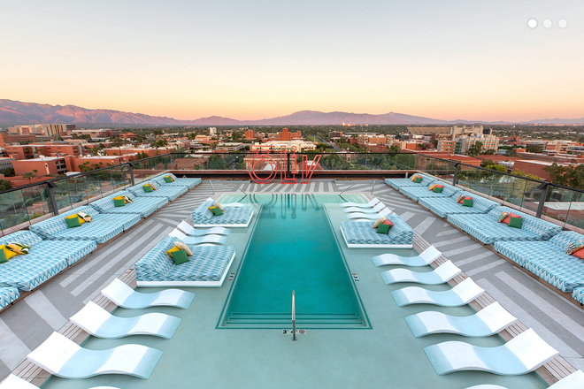 Rooftop pool - Oliv Apartment