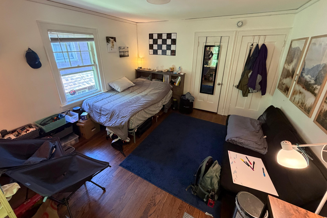 Bedroom - 2111 Ridge
