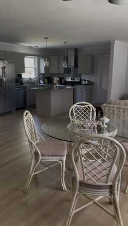 Kitchen - Prime Location🔥: Private UNCW Campus 👩🏼‍💻 Access via Backyard Gate House