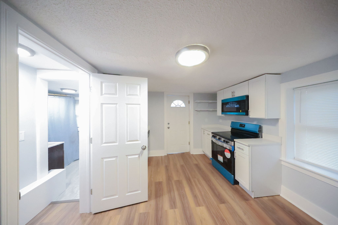 Kitchen - Newly Renovated 4 Bedroom/1 Bath Apartment-walking from Brandeis