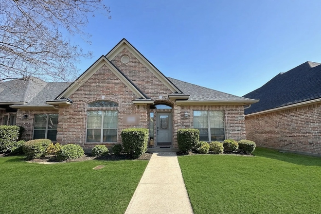 Outside - Edelweiss Garden Townhome