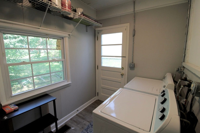 Laundry - Downtown home for rent for the 2027-2028 school year!