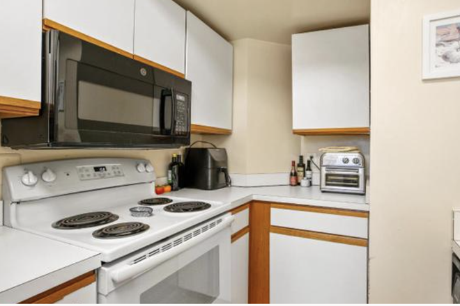 Kitchen - Student condo at Chateau Thierry Condominium