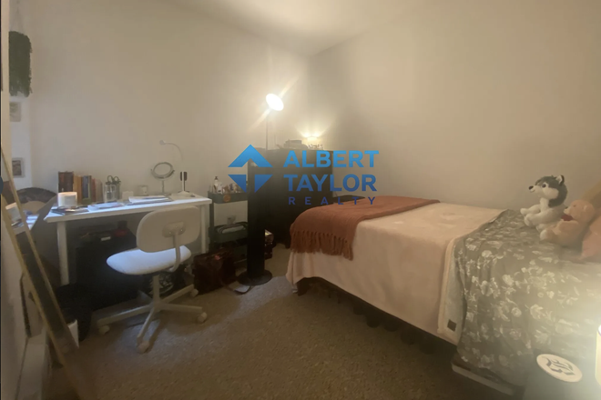 bedroom - Female subletter wanted – Summer 2026 (May–Aug), prime spot across from campus
