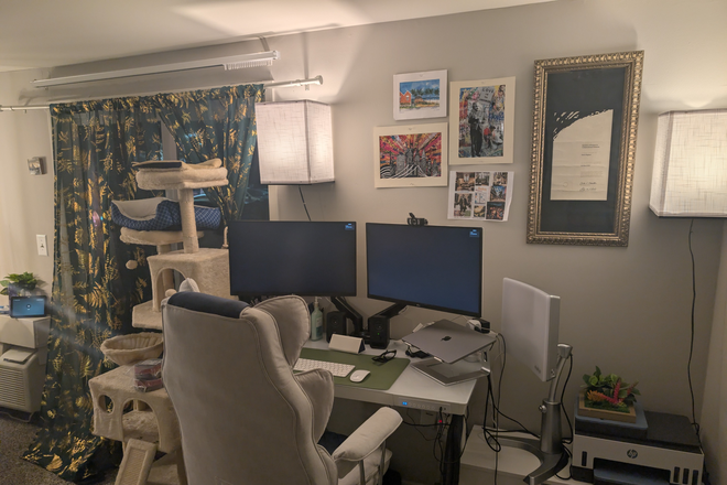 Study room - Furnished 1BR apt-Ravens Crest Dr-Plainsboro