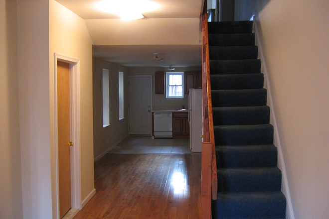 Living room to Kitchen - Close to Drexel University Townhome