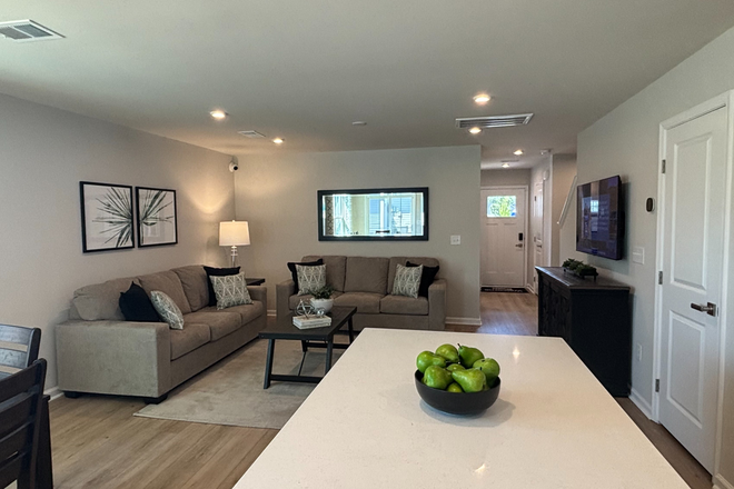 Living Room- Downstairs - 3 Bedroom/2.5 Bath Townhouse- NEW CONSTRUCTION- 2 miles from campus