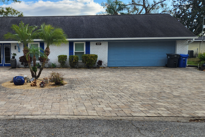 Front of property - Lake Stall Suites