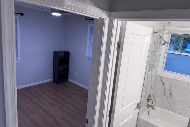 Spare - Rent a 4BR/2BA Home OR Private Room