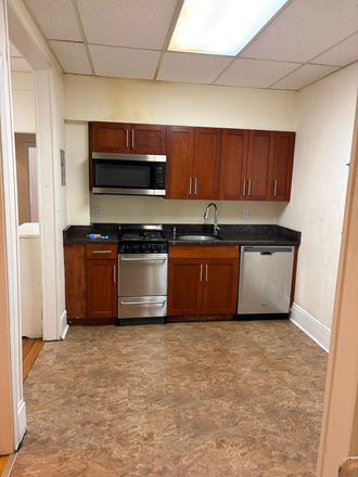 Call call or text Arezou at 617-584-7817 - GREAT 3 BED 1 BATH ON Audubon Circle!! NO BROKER FEE! HEAT AND HOT WATER INCLUDED! Condo