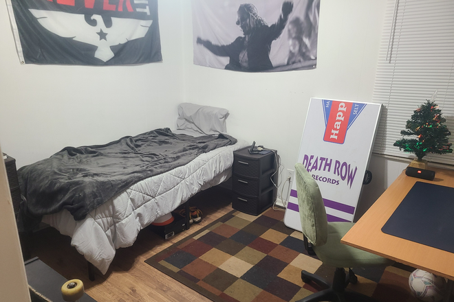 Bedroom - Apartment in the Fort