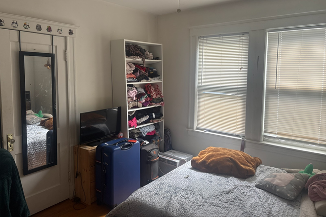 Bedroom 1 - Room available for just 2 months. July & August 2026 Walk to TUFTS