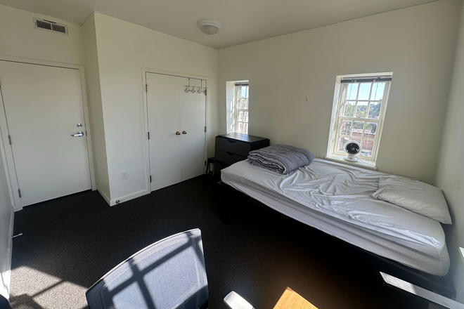 Bedroom - 616 MONROE ST, Apt D