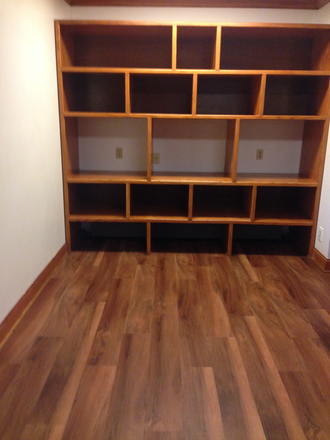 build in shelving - Furnished Studio Apartment Easy Commute Utilities included