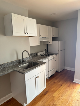 Kitchen - FENWAY 1 BED HEMENWAY ST Apartments