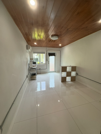 Inside - Standalone Guest House, Incl. Internet, Utilites, and Private Washer / Drier