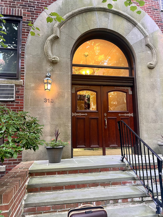 maindoor - Apartment