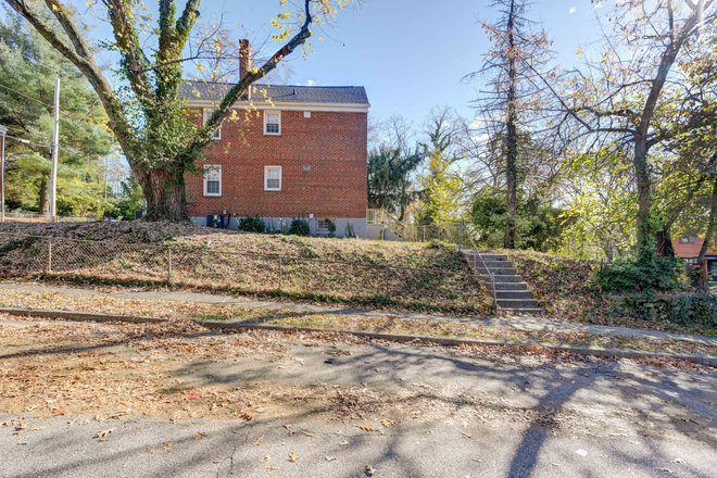 Outside - Renovated 2 Bedroom 1 Bathroom In Quiet Glen Oaks Northeast Baltimore Apartments