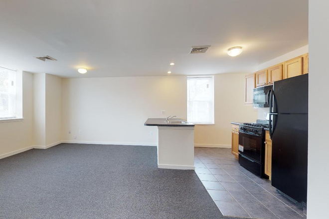 kitchen - 47th Street Apartments - Small & Large 1-Bedroom Apartment w/ Central Air/Heat/Balconies!!!