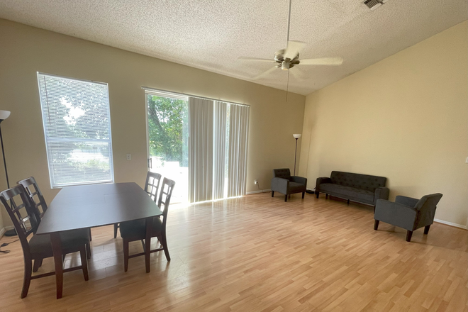 Dining and living area - Waterfront house