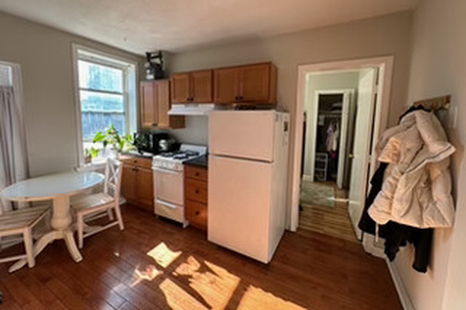 . - Amazing 1 Bed Split / 1 Bath in the North End available 9/1/26!! Apartments