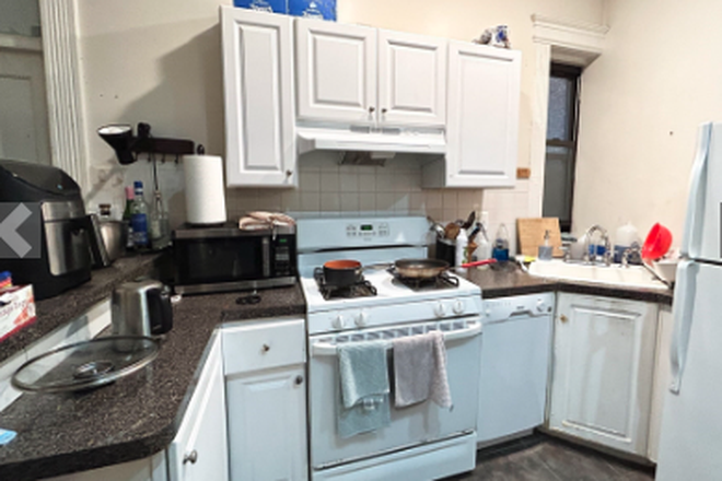living - LOCATION!! 2 BED WITH HEAT/HOT WATER INCLUDED, AVAIL 9/1/26! Apartments