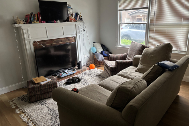 foyer - Harwood condominiums