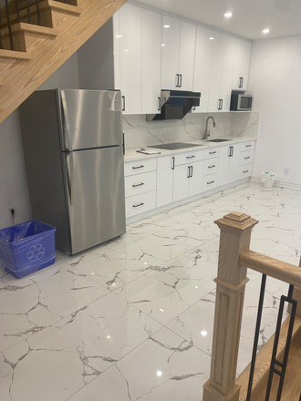 kitchen - Single bedrooms with private bathroom-5mins walk to U of T