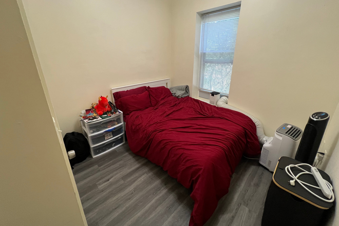 Room for Rent - One furnished room in a 3 bed 1 bath - 2 Female Roommates - 10min walk to campus