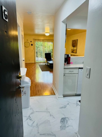Kitchen - Furnished 4 bed – 2 bath condo available for the 26-27 school year!