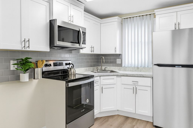 Kitchen - Sugarloaf Estates