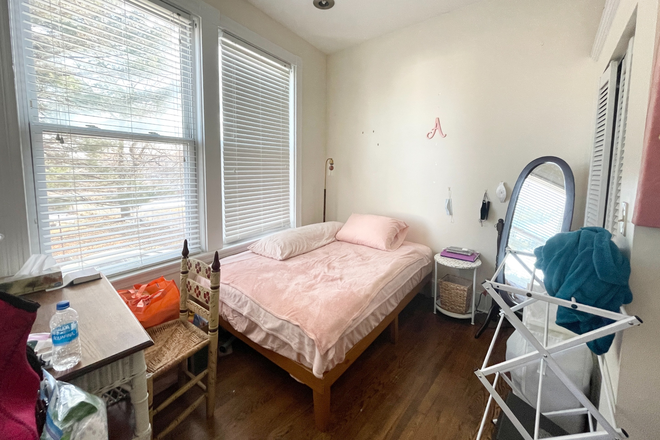 . - Close to Orange line, Hardwood floors, Washer and dryer in unit Apartments