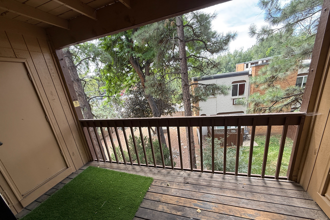 2 - AVAILABLE NOW!: 2992 Shadow Creek Dr #M212 Condo