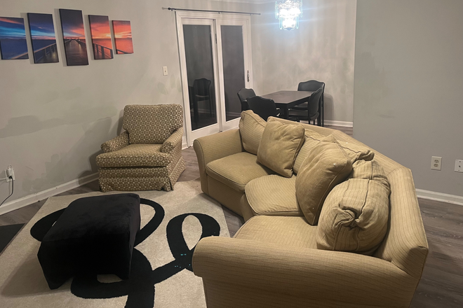 Main living space - Shiloh Plantation Townhome