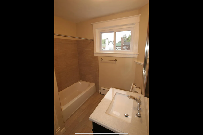 Bathroom - 5209 Church rd "1/2 block from university", complete  house , 3 bedroom 1 bath