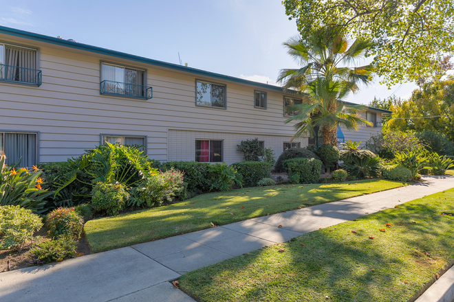 Front of Building - Large 2 Bedroom 2 Bath in best Sierra Madre Location Apartments