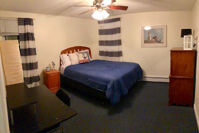 Bedroom 1 - 16 Summit Road