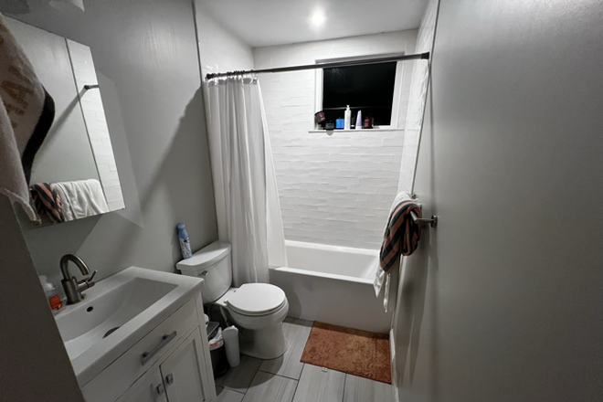 Girls Bathroom - Private Room in Dorchester – Available Now Near JFK/UMass Apartments