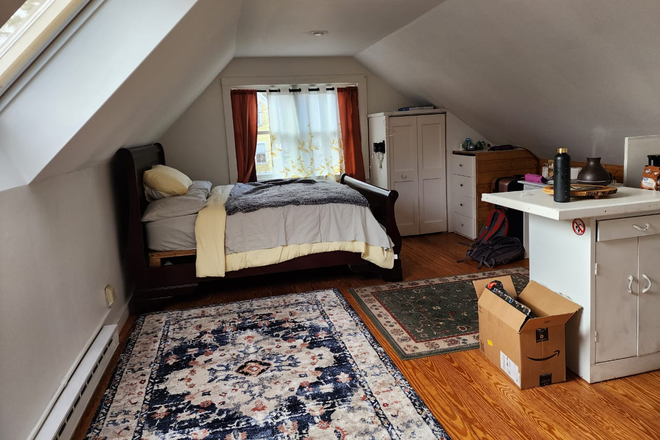 Main Studio area - Studio with a private entrance