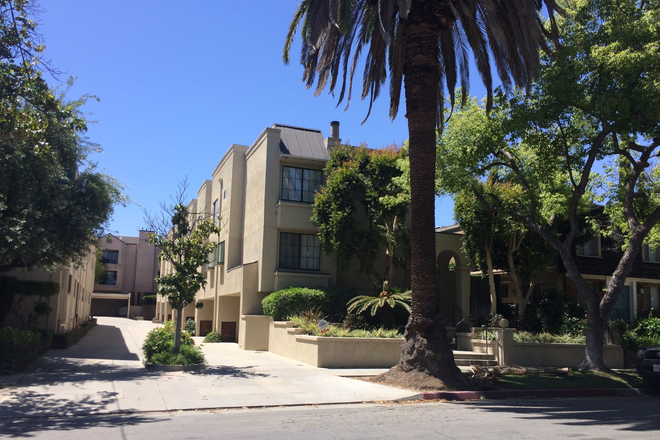 townhouse - $1300 Private Room in Old Town-Doorstep to Art Center S Campus