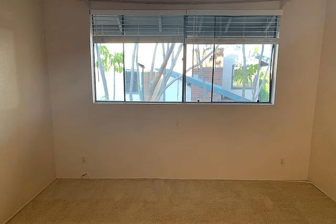 Bedroom 2 - Townhouse