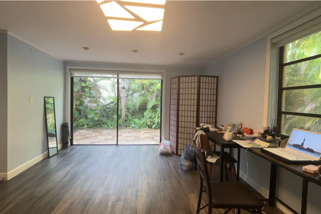 Bedroom - 5 minutes to go library/frost/law school House