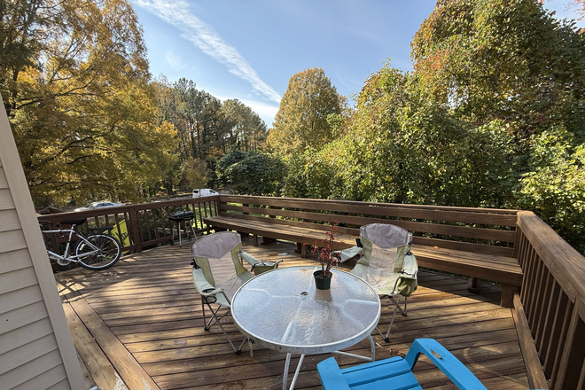 Balcony - Fully furnished two-floor house / Spacious 2 bedroom , 2.5 bath