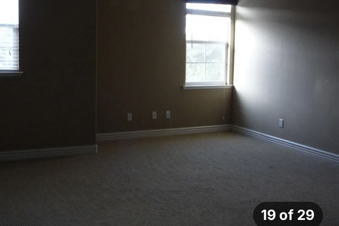 Bedroom - Looking for a male UCR student willing to take over a lease for 2026-2027 school year. House