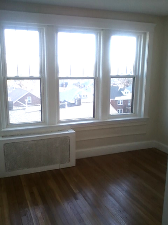 Visit hubrealtyproperties.com - Next to campus, beautifully renovated 2 bedroom, across from BC shuttle Condo